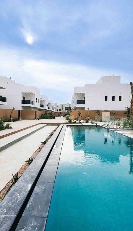 فيلا للإيجار في النرجس، الرياض مع 3 غرف بمساحة 12806 م²