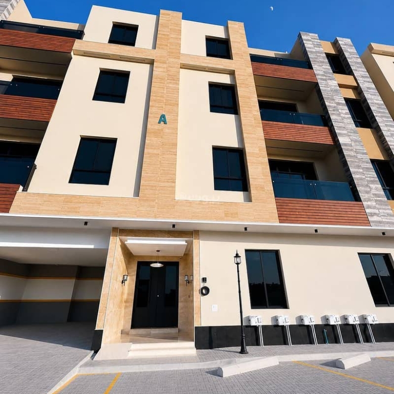 شقة للبيع بـ5 غرف في Al Yarmuk، الرياض مساحة 151 م²