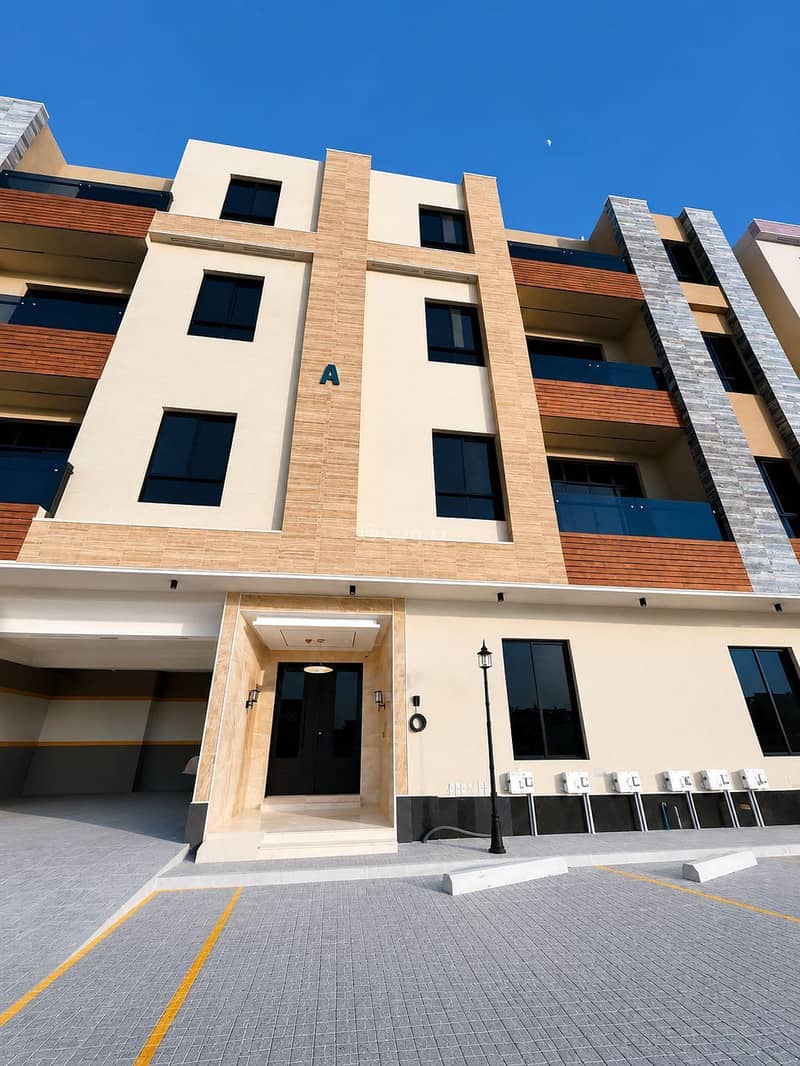 شقة للبيع بـ5 غرف في Al Yarmuk، الرياض مساحة 150 م²