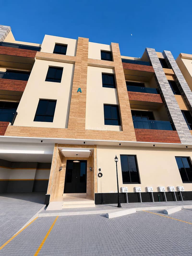 شقة للبيع بـ5 غرف في Al Yarmuk، الرياض مساحة 156 م²