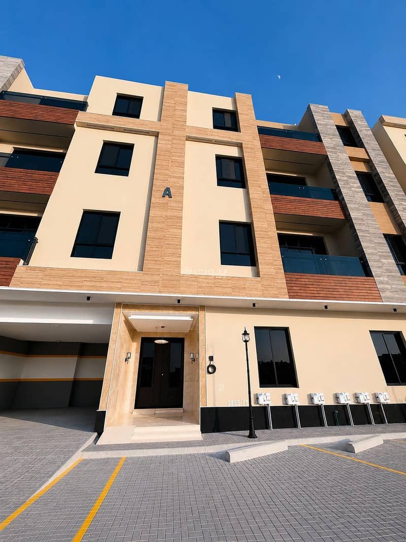 شقة للبيع بـ5 غرف في Al Yarmuk، الرياض مساحة 146 م²