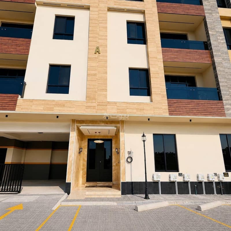 شقة للبيع بـ5 غرف في Al Yarmuk، الرياض مساحة 150 م²