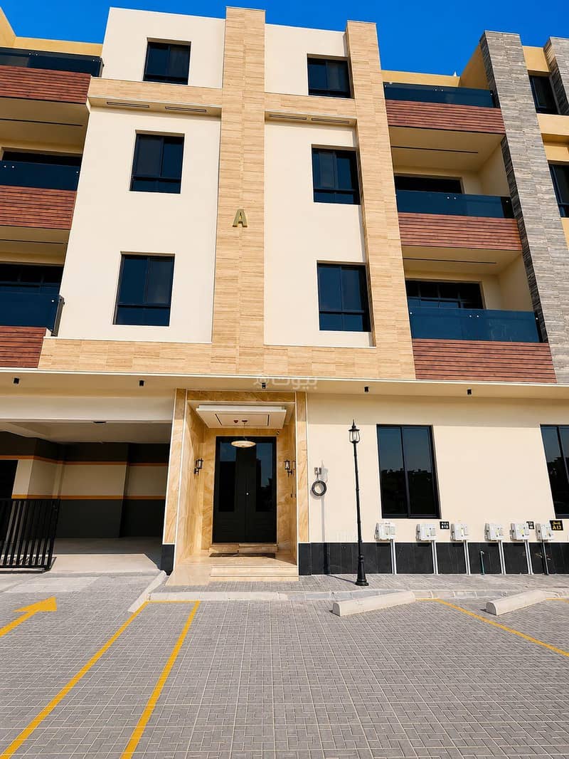 شقة للبيع بـ5 غرف في Al Yarmuk، الرياض مساحة 150 م²
