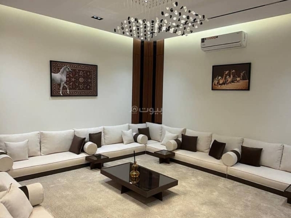 شقة للبيع بـ5 غرف في Al Nadwa District، الرياض مساحة 183 م²