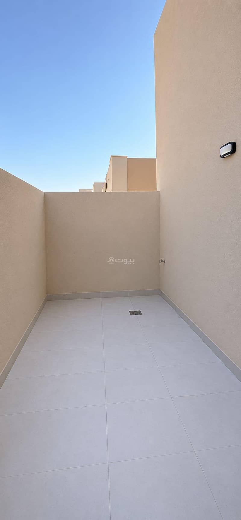 شقة للبيع بـ3 غرف في Al Nadwa District، الرياض مساحة 143 م²