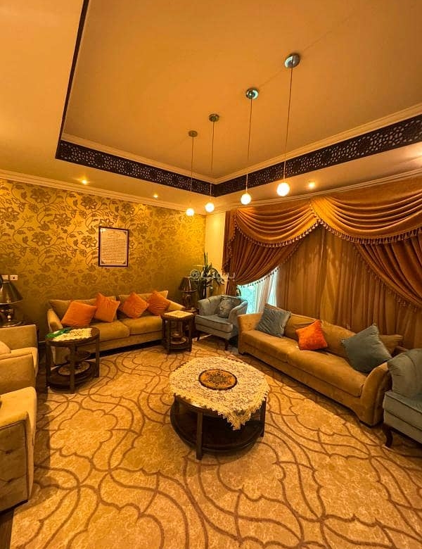 فيلا للبيع في الياسمين، الرياض مع 6 غرف بمساحة 745 م²