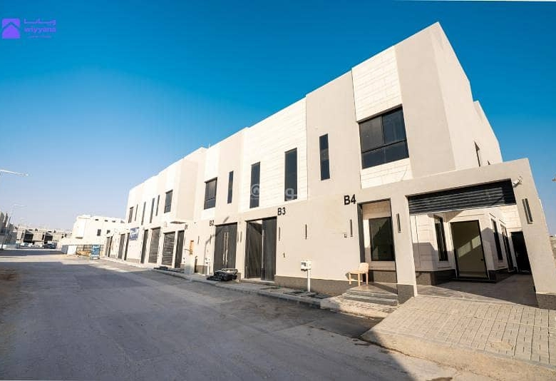 شقة للبيع بـ5 غرف في Al Safa، الرياض مساحة 244 م²