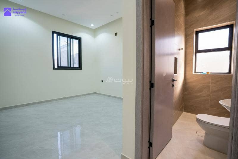 شقة للبيع بـ5 غرف في Al Safa، الرياض مساحة 244 م²