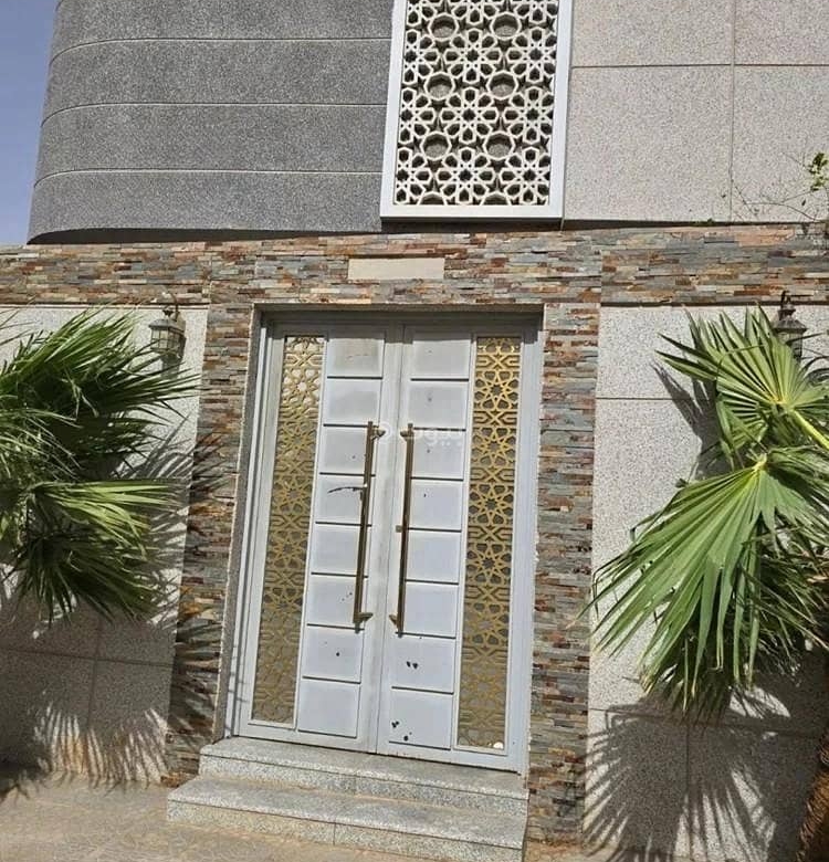 فيلا للإيجار في المهدية، الرياض مع 5 غرف بمساحة 260 م²