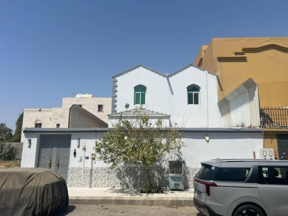 فيلا للبيع في البساتين، جدة مع 4 غرف بمساحة 269 م²