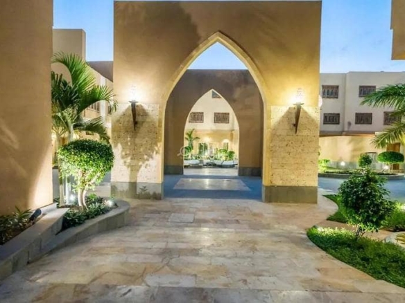 فيلا للإيجار في الشاطئ، جدة مع 3 غرف بمساحة 240 م²