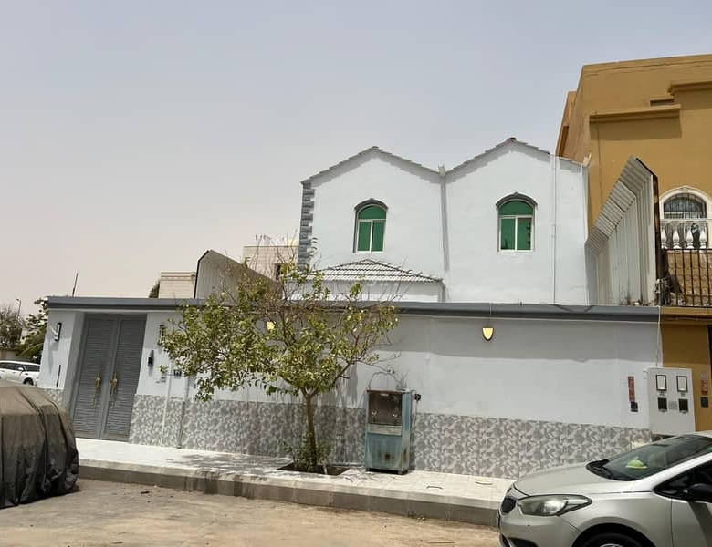 فيلا للبيع في البساتين، جدة مع 4 غرف بمساحة 269 م²