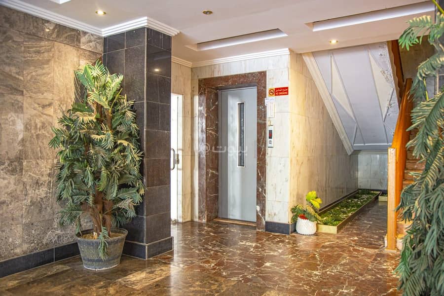 9866766-800×600-1 فيلا للبيع في السلامة، جدة مع 11 غرف بمساحة 444 م²