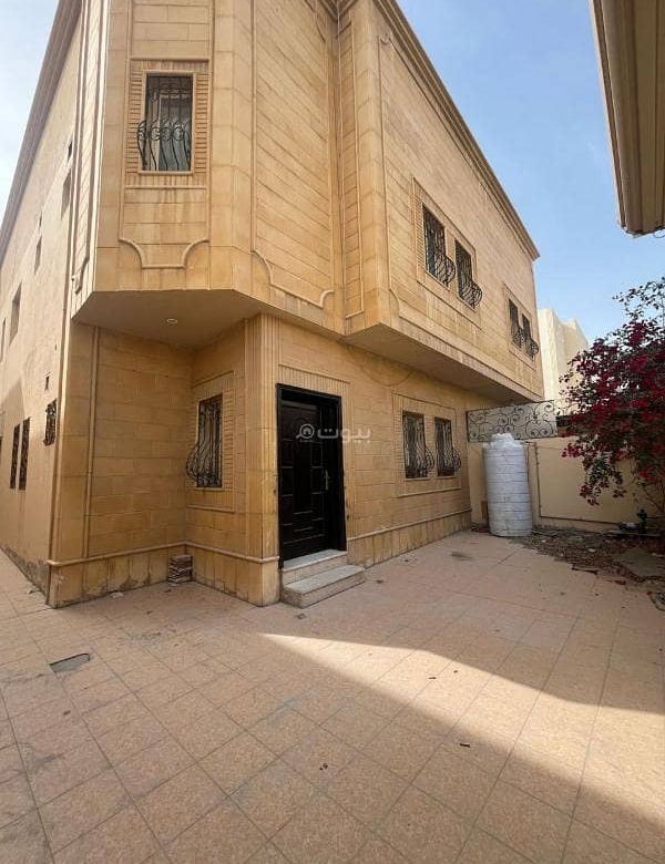 فيلا للبيع في الراكة الجنوبية، الخبر مع 4 غرف بمساحة 243 م²