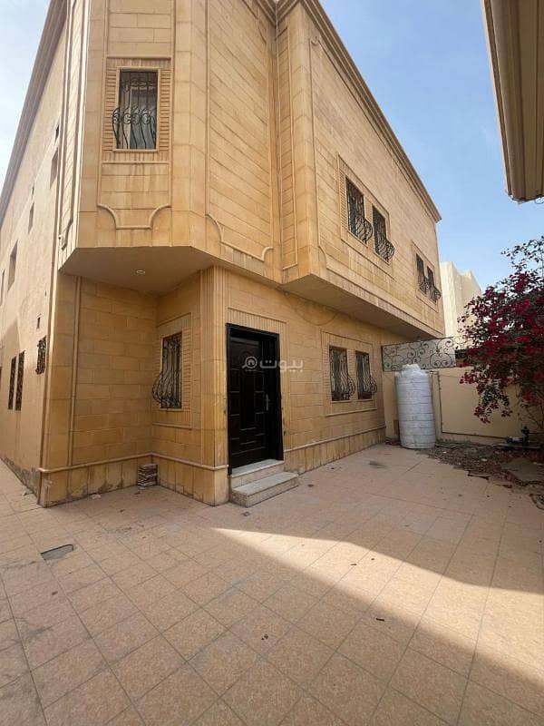 فيلا للبيع في الراكة الجنوبية، الخبر مع 4 غرف بمساحة 243 م²