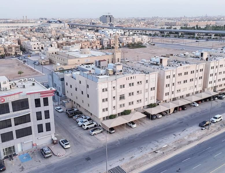 شقة للبيع بـ3 غرف في Al Yarmuk، الرياض مساحة 225 م²