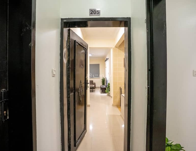 شقة للإيجار بـ1 غرف في Al Yarmuk، الرياض مساحة 750 م²