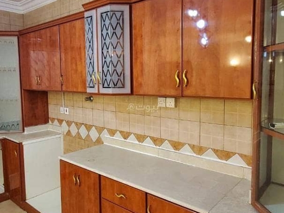 شقة للبيع بـ3 غرف في Al Nakhil، الرياض مساحة 135 م²